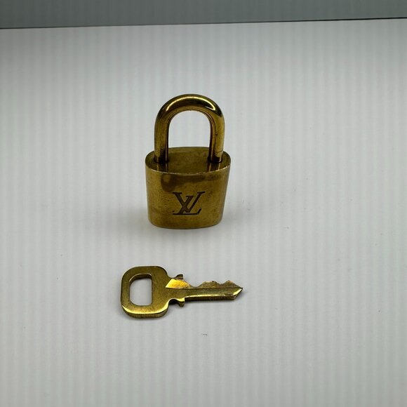 Authentic LV Lock & Key #312 - Picture 2 of 5